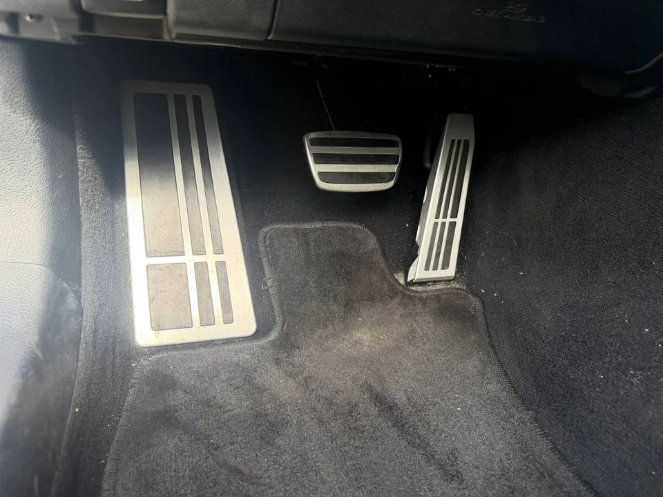2018 Lexus GS 4th Gen - Image 9 of 24