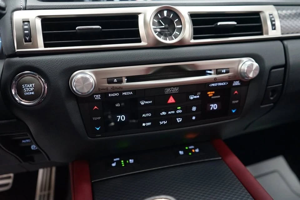 2018 Lexus GS 4th Gen - Image 17 of 20