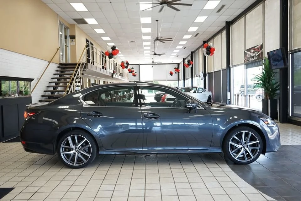 2018 Lexus GS 4th Gen - Image 13 of 20