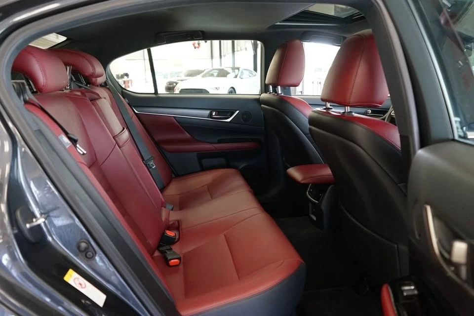 2018 Lexus GS 4th Gen - Image 10 of 20