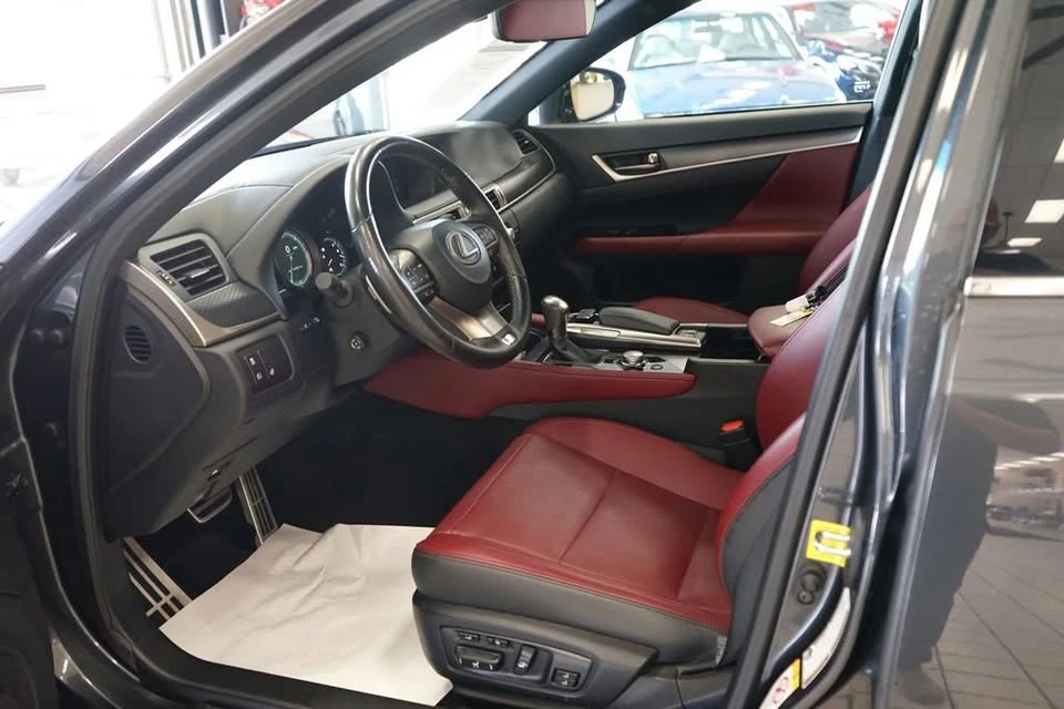 2018 Lexus GS 4th Gen - Image 14 of 20