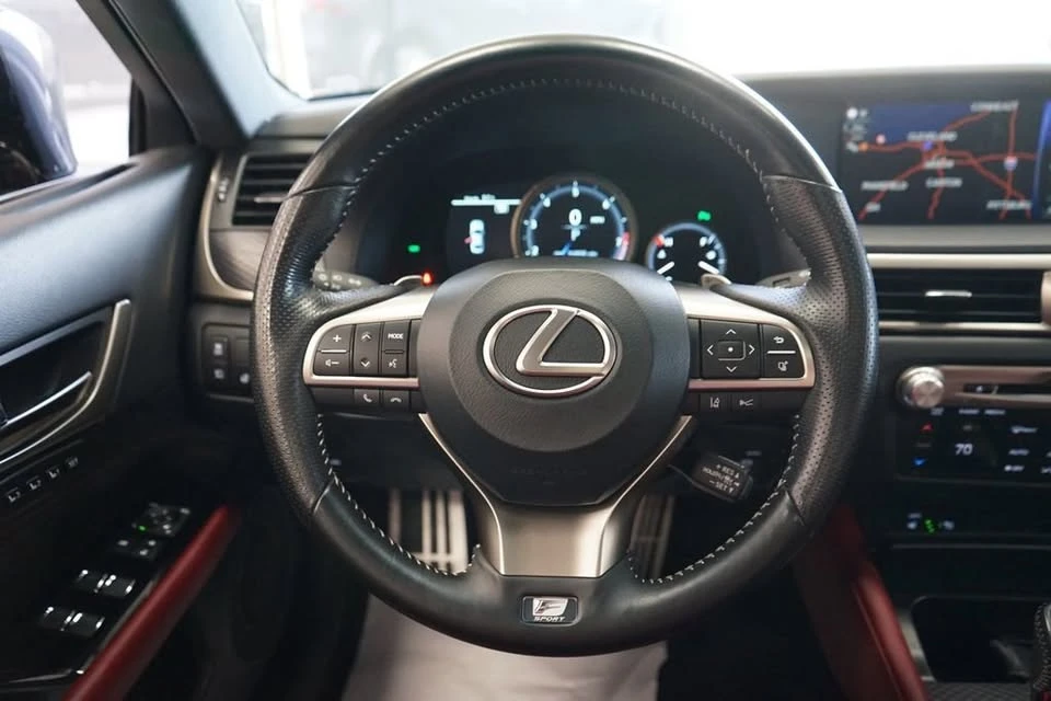 2018 Lexus GS 4th Gen - Image 15 of 20