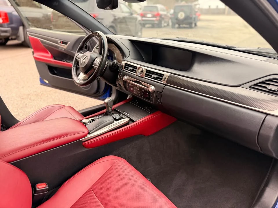 2018 Lexus GS 4th Gen - Image 10 of 20