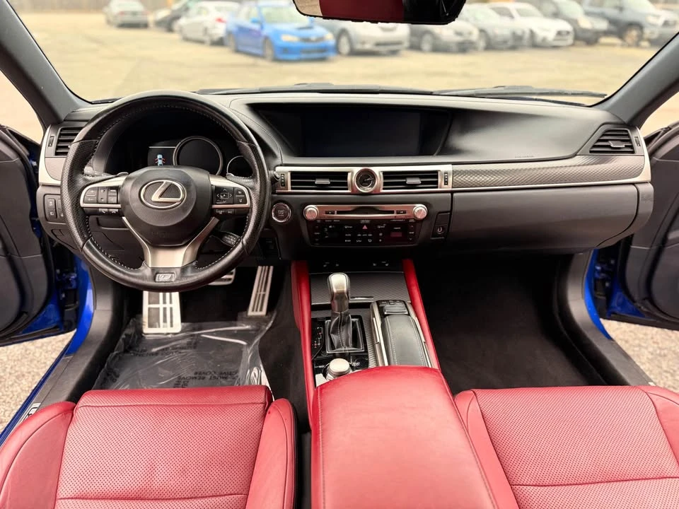 2018 Lexus GS 4th Gen - Image 15 of 20