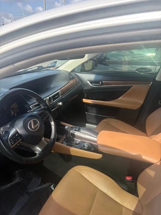 2018 Lexus GS 4th Gen - Image 4 of 5