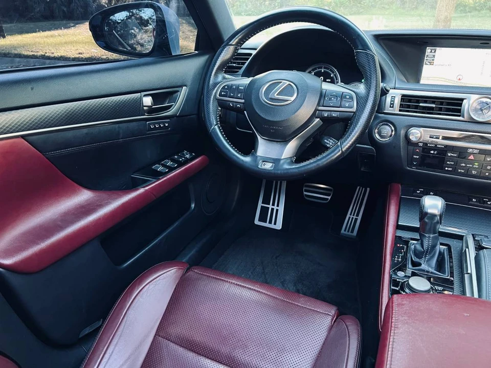 2018 Lexus GS 4th Gen - Image 16 of 23