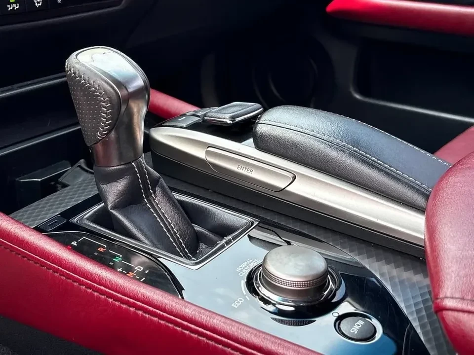 2018 Lexus GS 4th Gen - Image 10 of 14