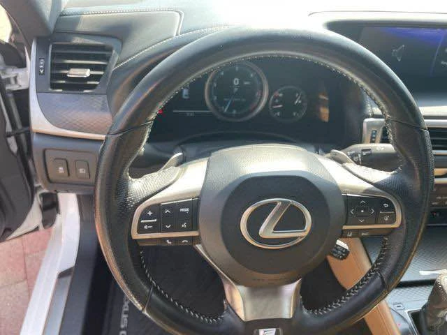 2018 Lexus GS 4th Gen - Image 16 of 20