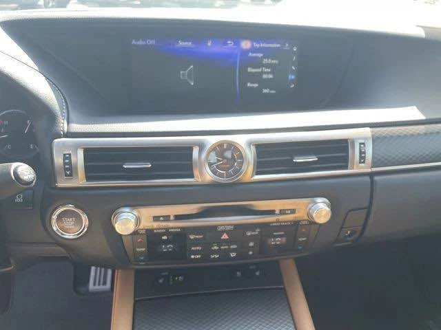 2018 Lexus GS 4th Gen - Image 19 of 20