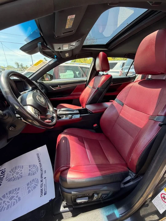 2018 Lexus GS 4th Gen - Image 10 of 11