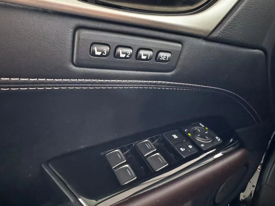 2018 Lexus GS 4th Gen - Image 18 of 18