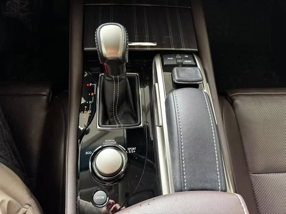 2018 Lexus GS 4th Gen - Image 14 of 18