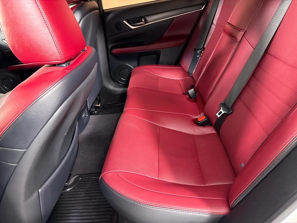 2018 Lexus GS 4th Gen - Image 20 of 27