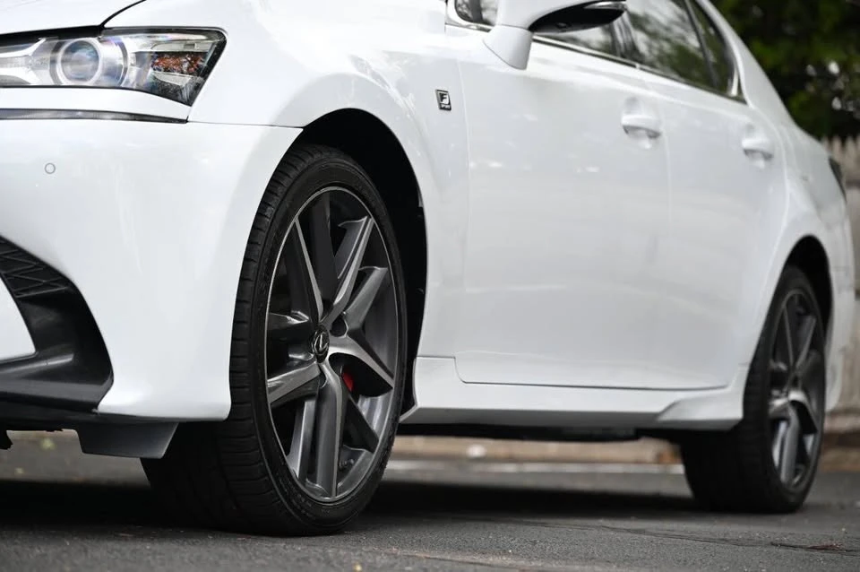 2018 Lexus GS 4th Gen - Image 16 of 20