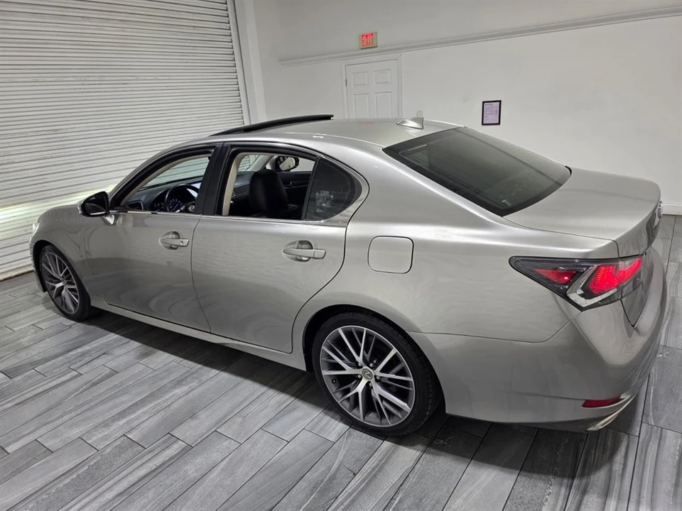2018 Lexus GS 4th Gen - Image 11 of 21