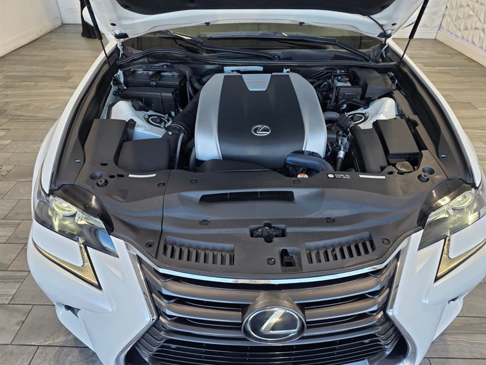 2018 Lexus GS 4th Gen - Image 22 of 31