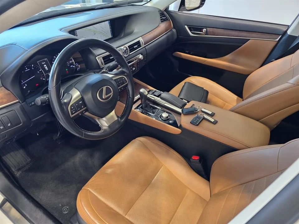 2018 Lexus ES 6th Gen - Image 15 of 21