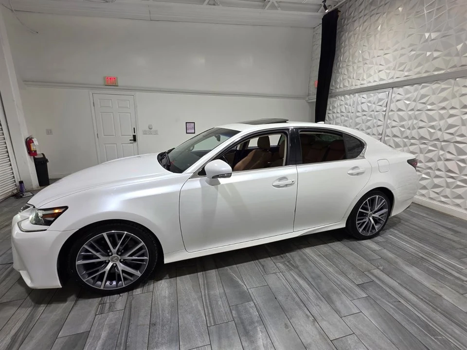 2018 Lexus GS 4th Gen - Image 8 of 31