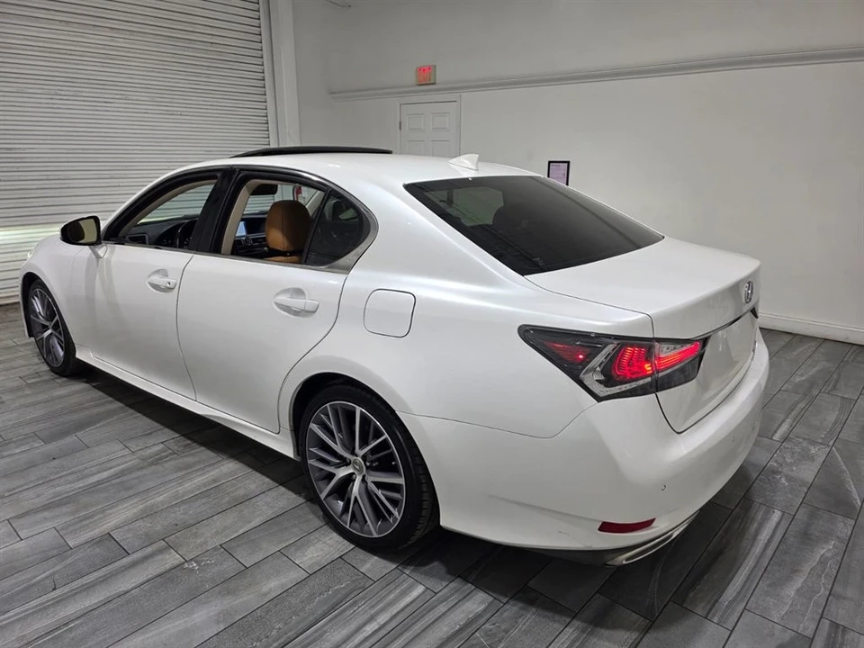 2018 Lexus GS 4th Gen - Image 23 of 31