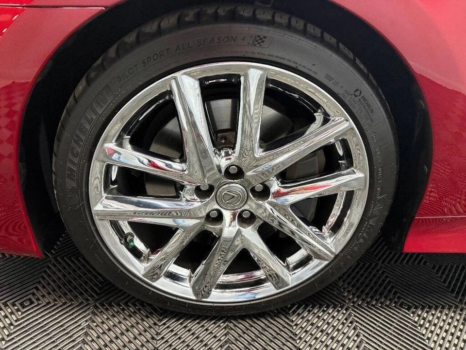 2018 Lexus GS 4th Gen - Image 15 of 21