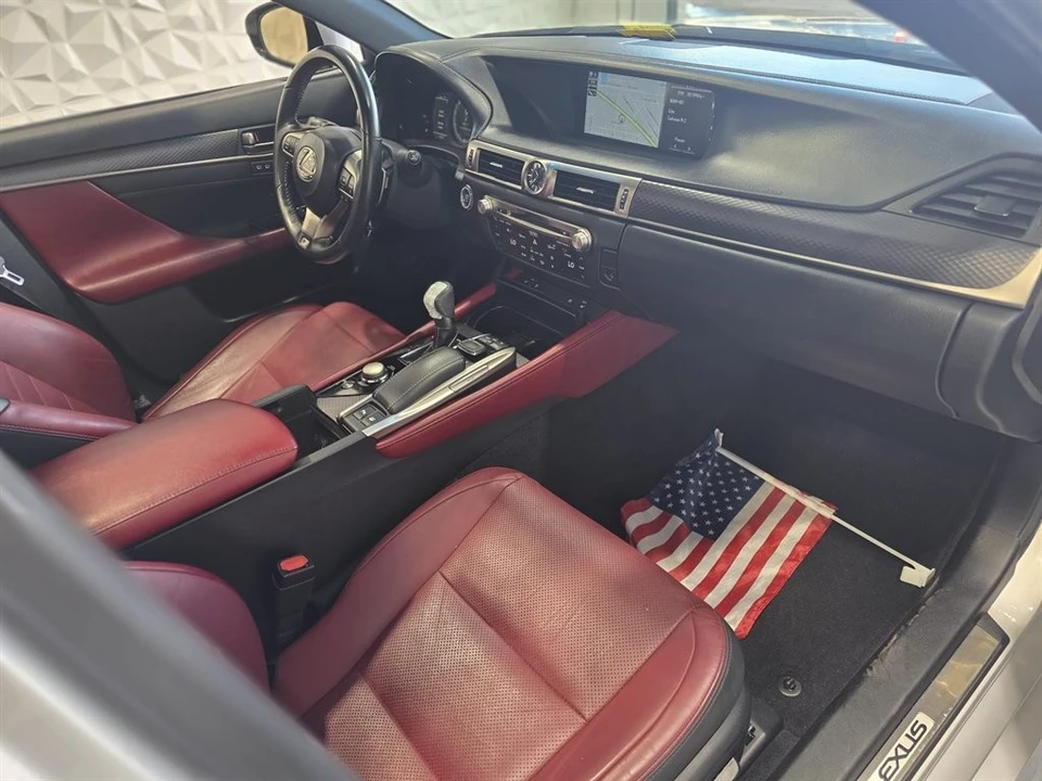 2018 Lexus GS 4th Gen - Image 19 of 27