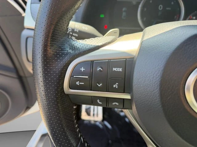 2018 Lexus GS 4th Gen - Image 24 of 31