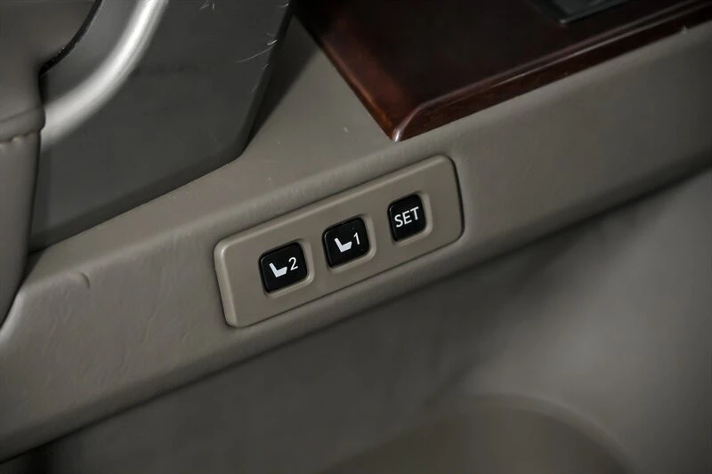 2018 Lexus GX 2nd Gen - Image 16 of 21