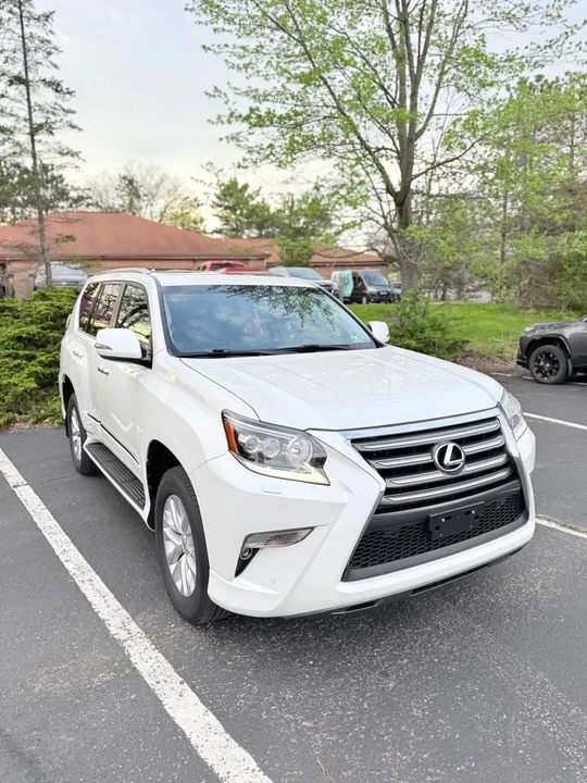 2018 Lexus GX 2nd Gen - Image 2 of 18