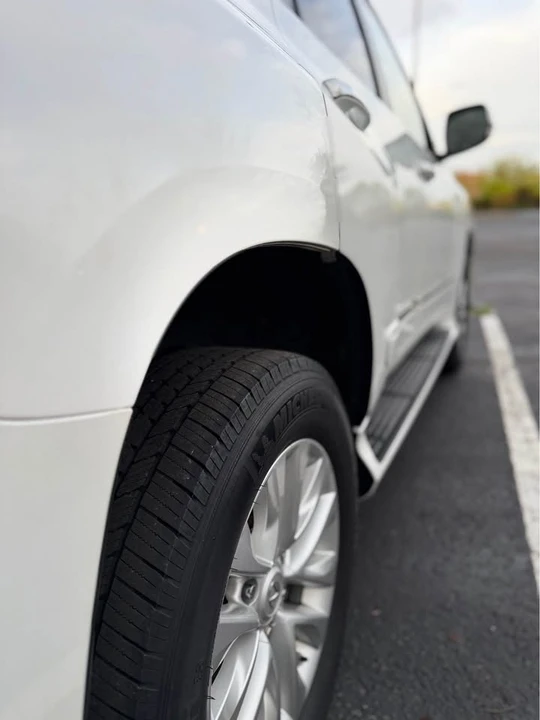 2018 Lexus GX 2nd Gen - Image 17 of 18