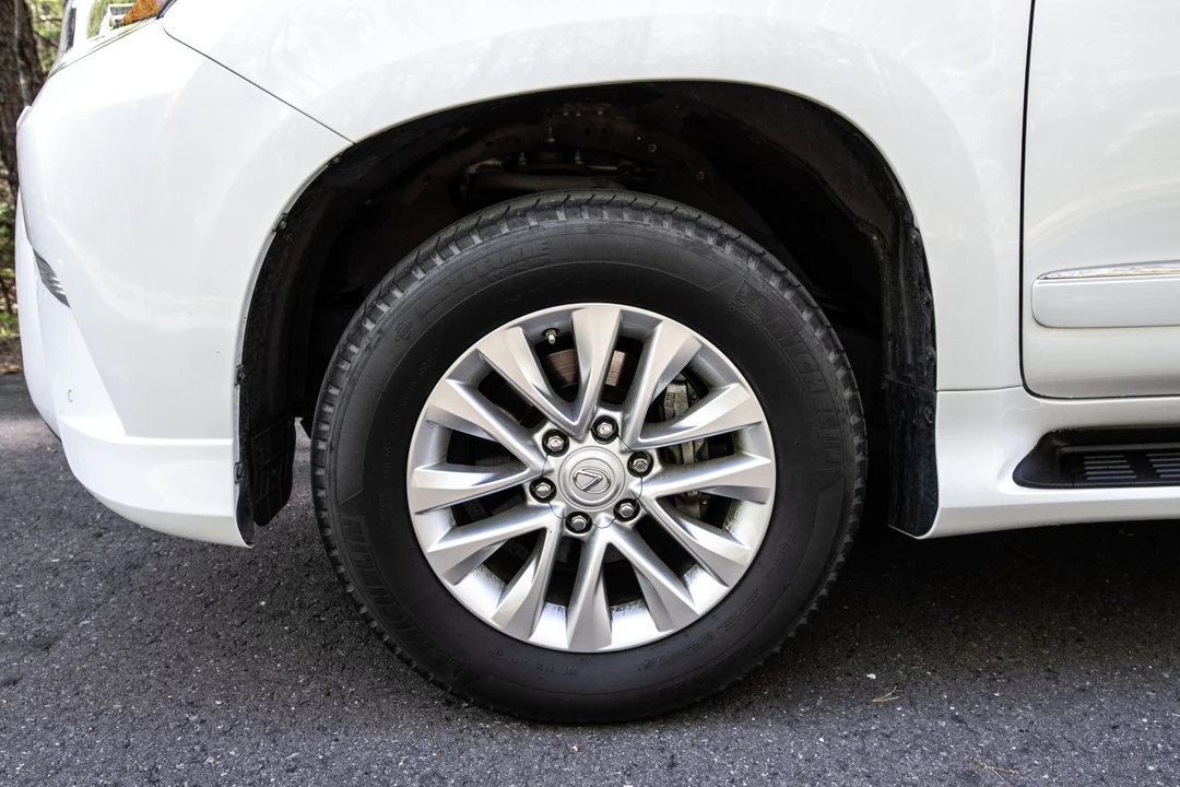 2018 Lexus GX 2nd Gen - Image 24 of 31