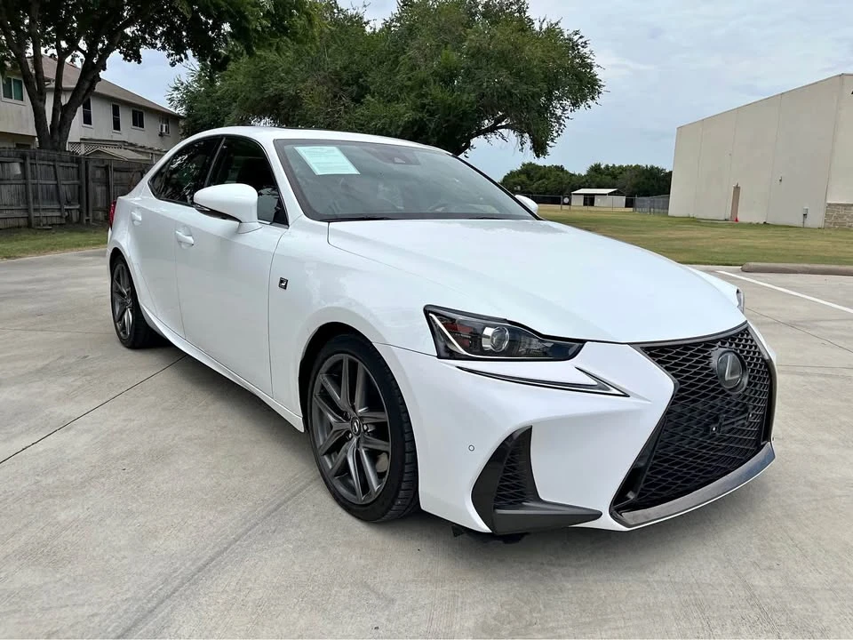 2018 Lexus IS 3rd Gen - Image 2 of 8