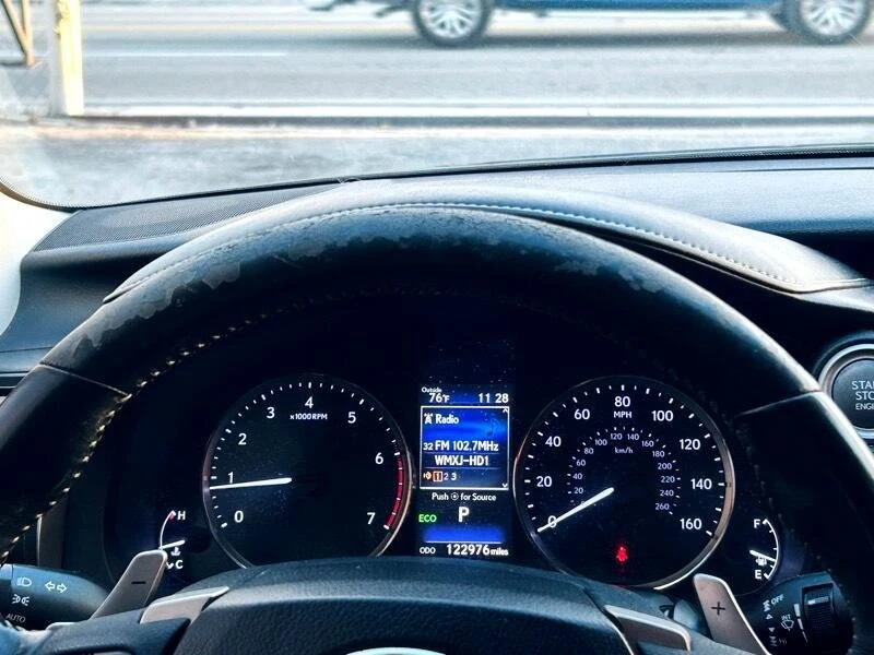 2018 Lexus IS 3rd Gen - Image 19 of 20