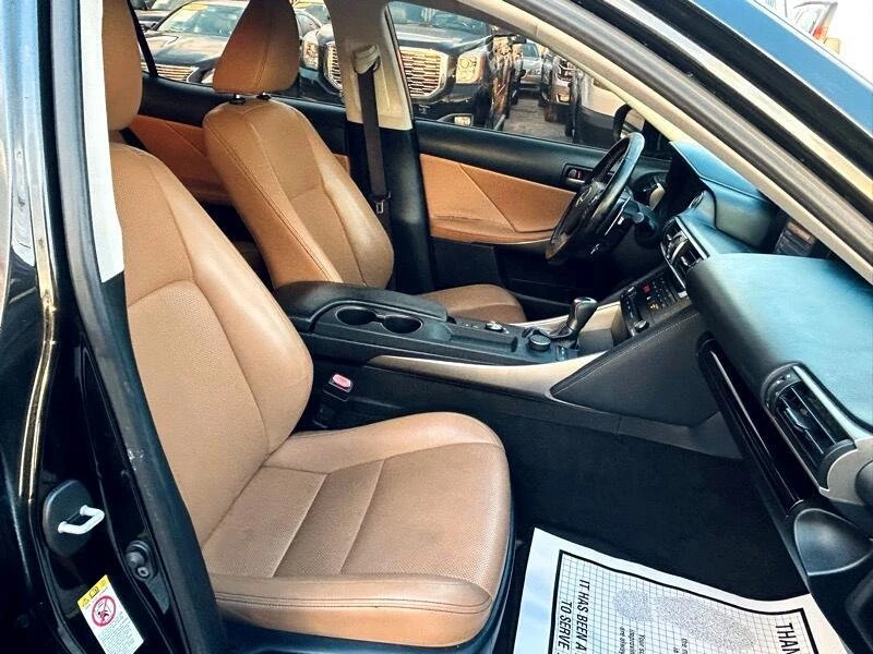2018 Lexus IS 3rd Gen - Image 15 of 20