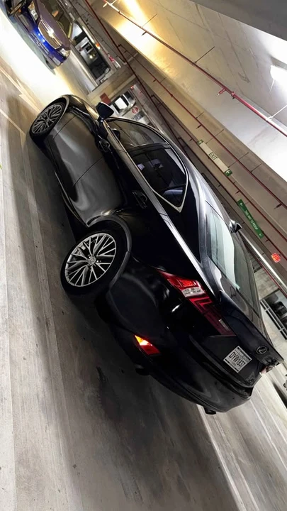 2018 Lexus IS 3rd Gen - Image 4 of 12
