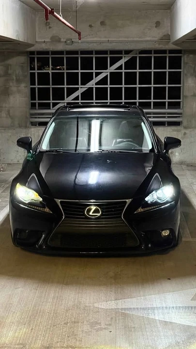 2018 Lexus IS 3rd Gen - Image 3 of 12