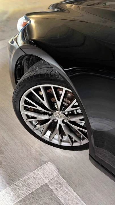2018 Lexus IS 3rd Gen - Image 5 of 12