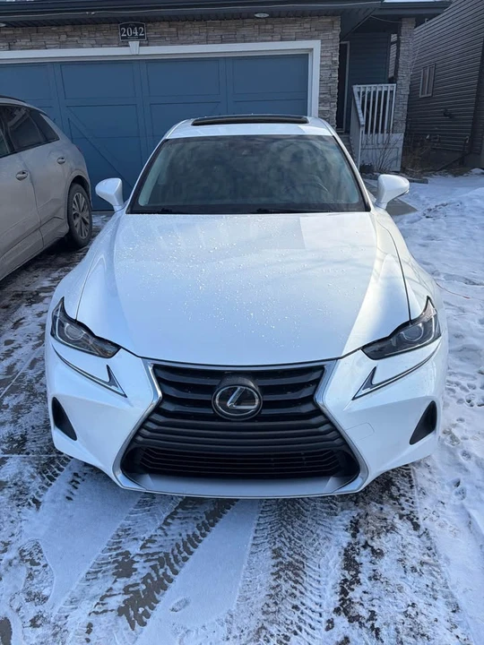 2018 Lexus IS 3rd Gen - Image 2 of 8