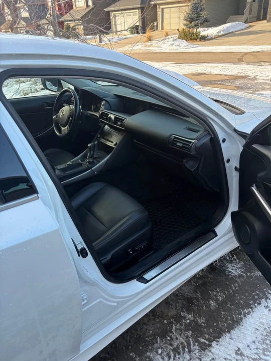 2018 Lexus IS 3rd Gen - Image 6 of 8