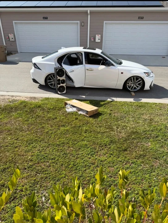 2018 Lexus IS 3rd Gen - Image 5 of 7