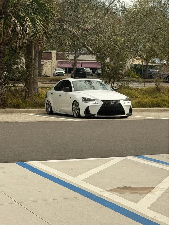 2018 Lexus IS 3rd Gen - Image 3 of 7
