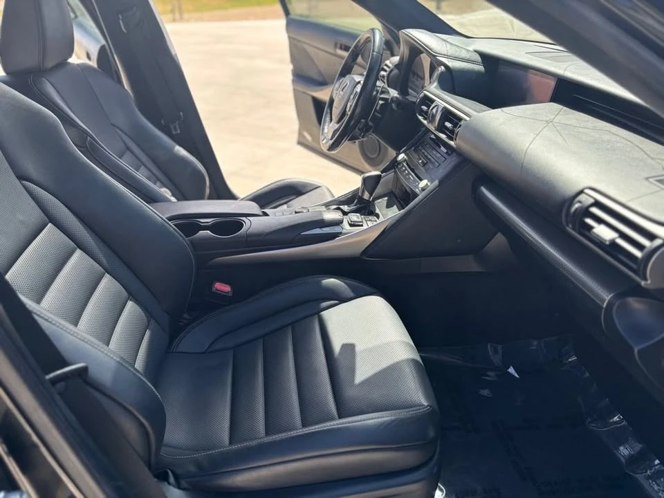 2018 Lexus IS 3rd Gen - Image 17 of 19