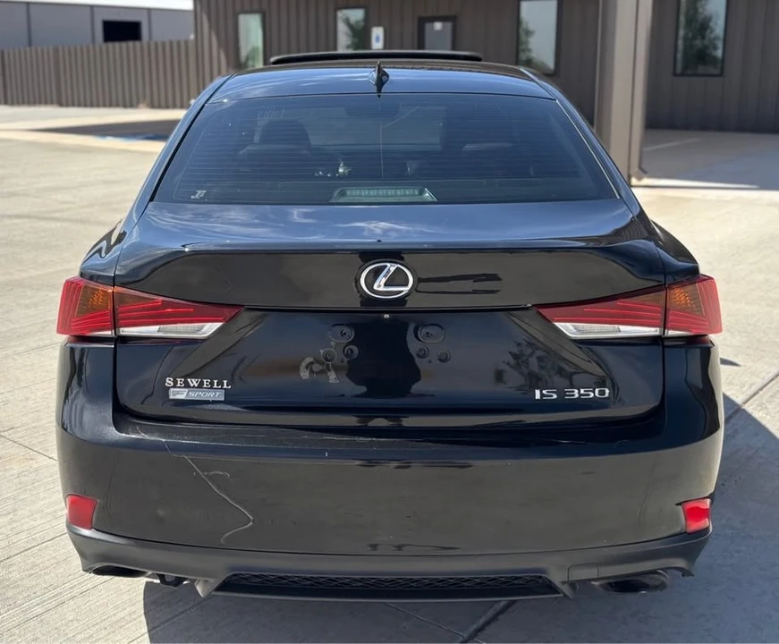 2018 Lexus IS 3rd Gen - Image 4 of 19