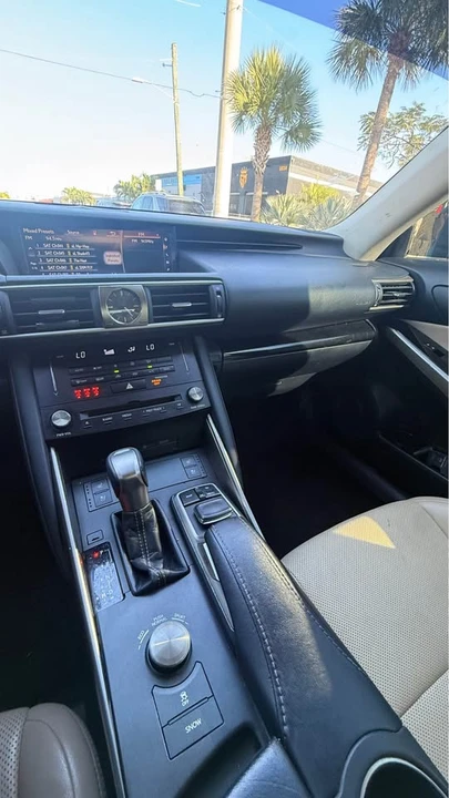 2018 Lexus IS 3rd Gen - Image 11 of 12