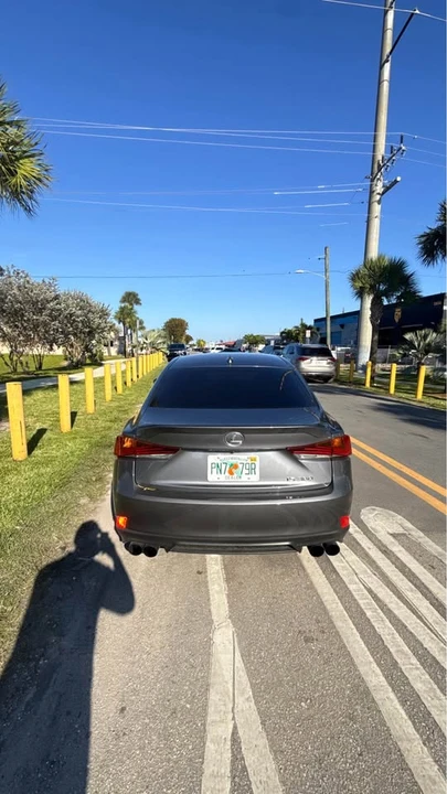 2018 Lexus IS 3rd Gen - Image 6 of 12