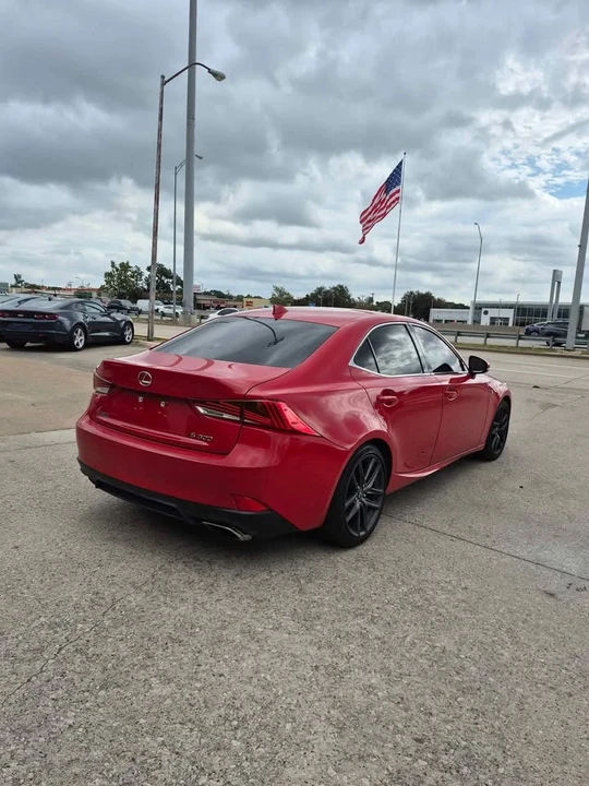 2018 Lexus IS 3rd Gen - Image 7 of 9