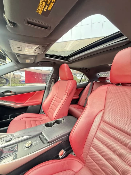 2018 Lexus IS 3rd Gen - Image 5 of 8