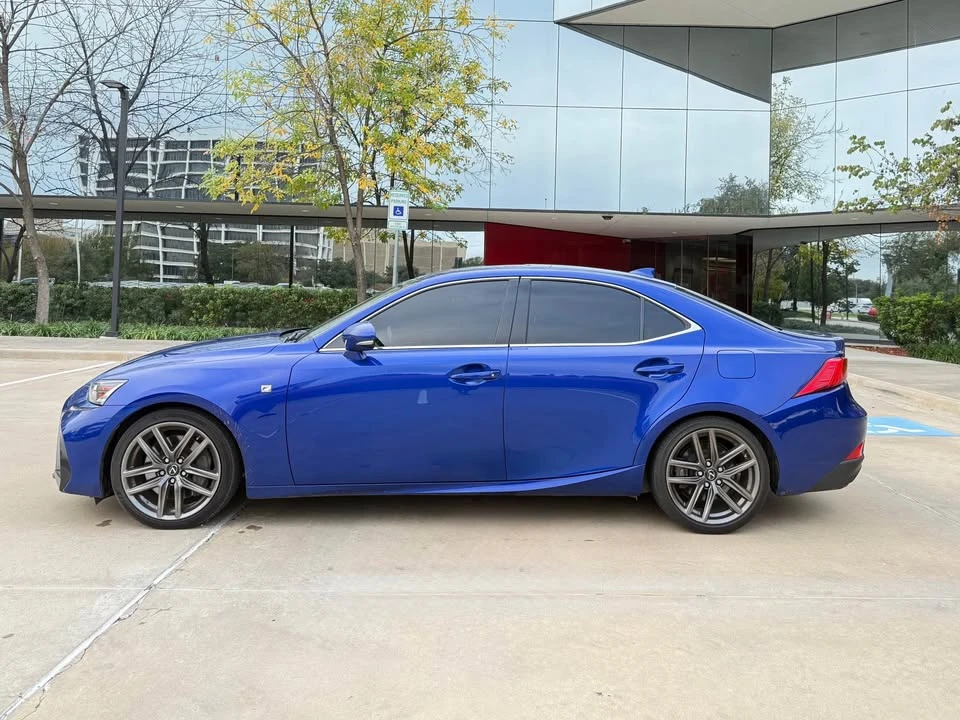 2018 Lexus IS 3rd Gen - Image 3 of 8
