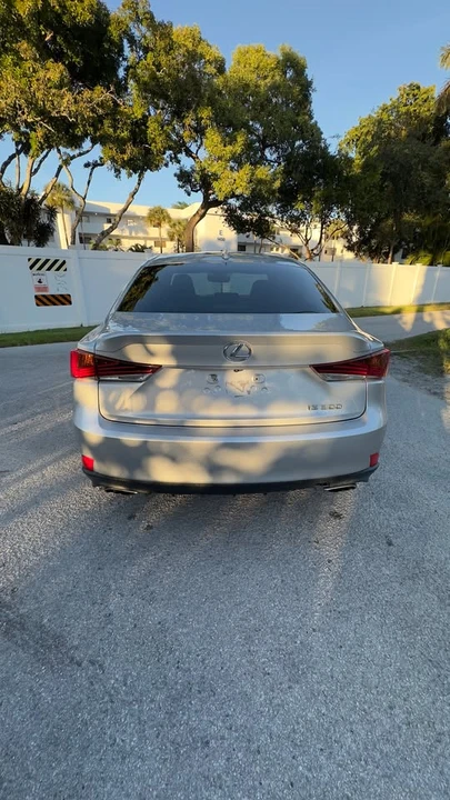 2018 Lexus IS 3rd Gen - Image 5 of 12