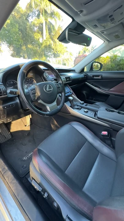 2018 Lexus IS 3rd Gen - Image 9 of 12