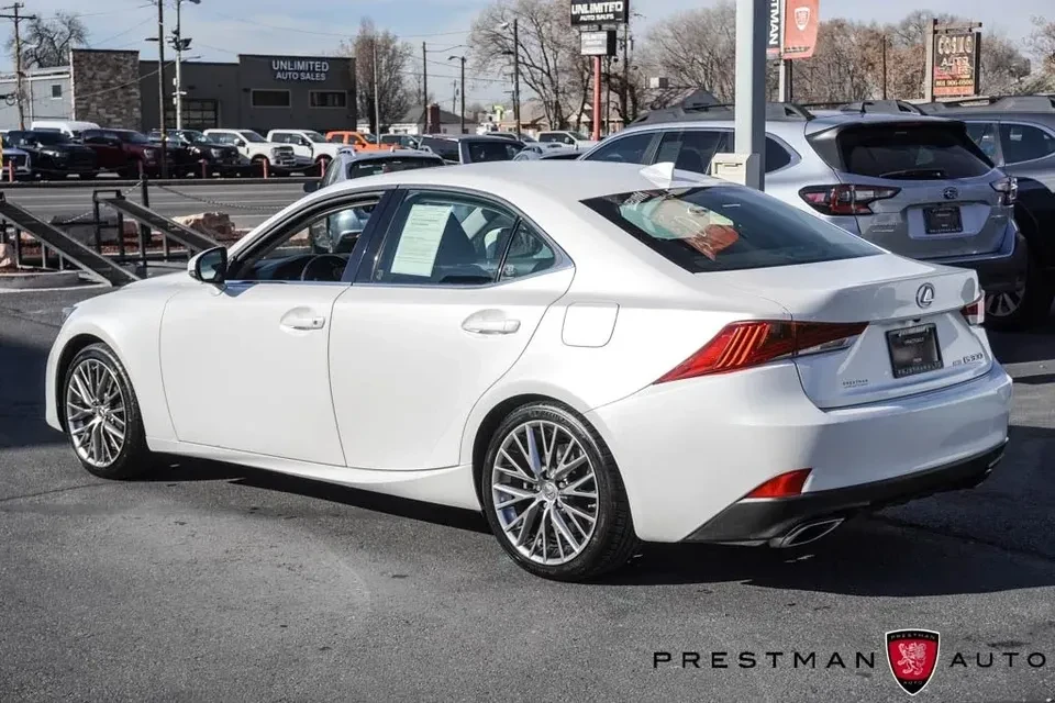 2018 Lexus IS 3rd Gen - Image 8 of 11